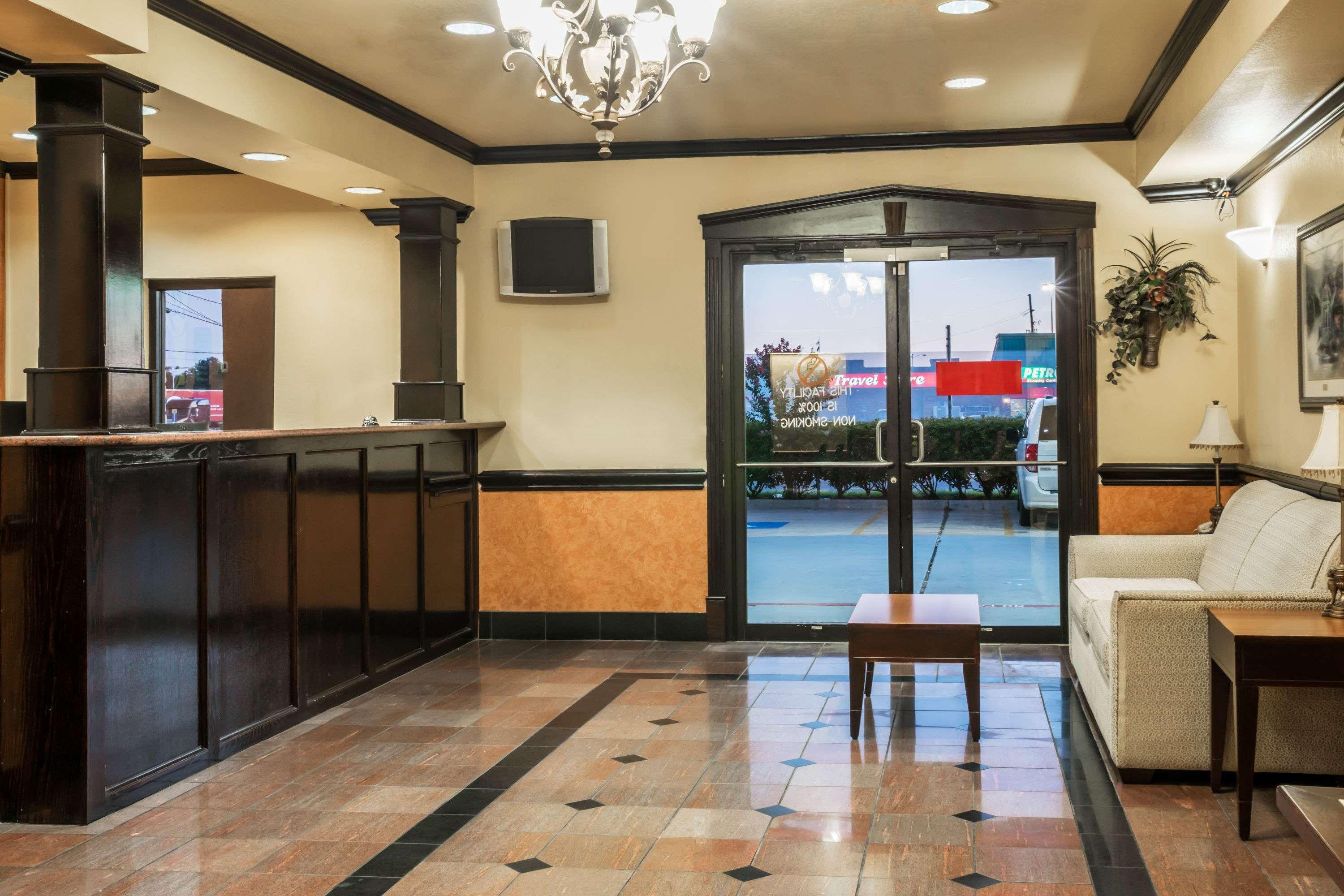 Econo Lodge Beaumont I-10 South Exterior photo